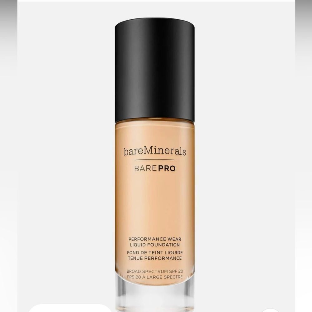 NIB-BARE MINERALS BARE PRO Performance Wear Liquid Foundation SPF20 Golden Ivory